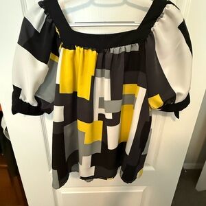 New Directions Geometric Yellow and Black Blouse